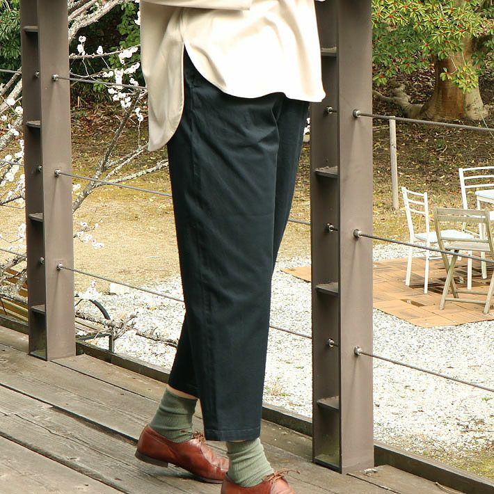 rolca on the notes]コットンツイルストレッチクロップドパンツ | 森の